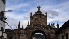 A City Tour of Cusco Peru by Bus